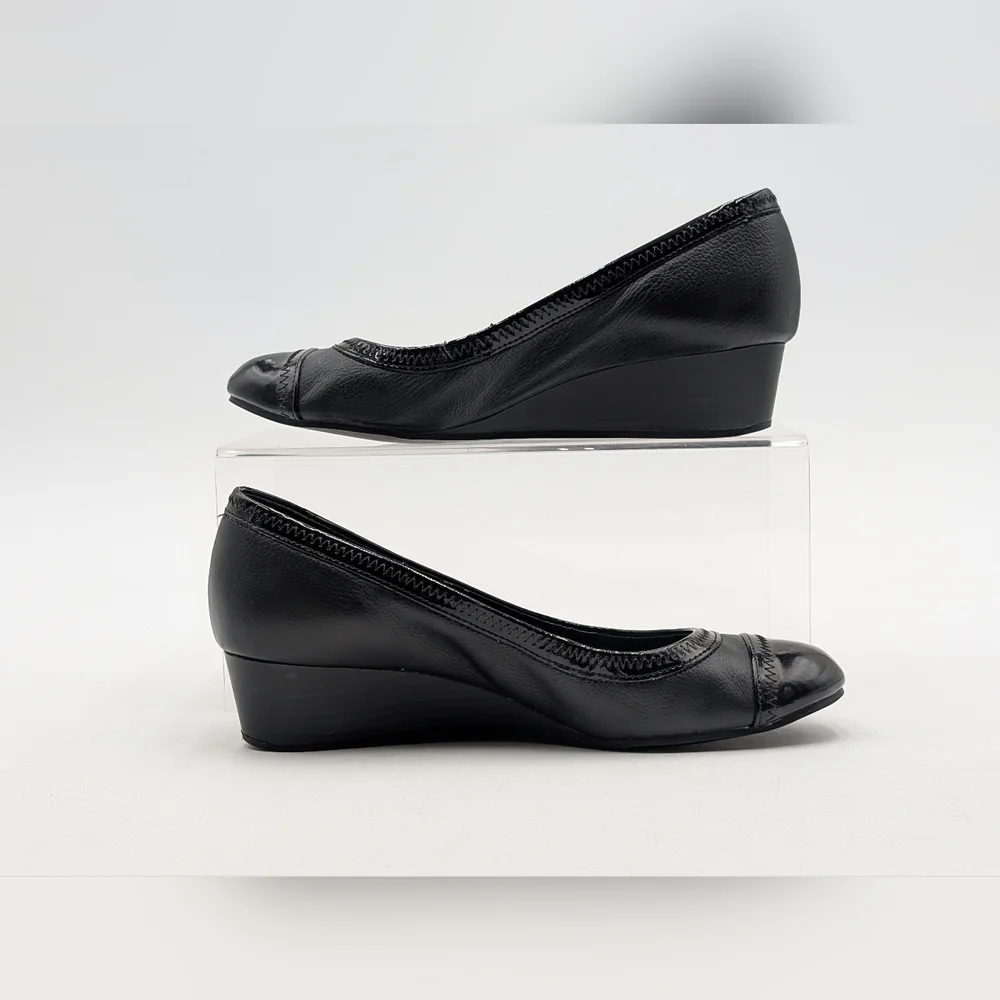 Cole Haan Women's Size 5B Black Leather Wedge Glossy Cap Toe Comfort Footbed